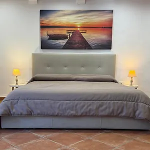 https://aura-apartment.lecce-hotels.com